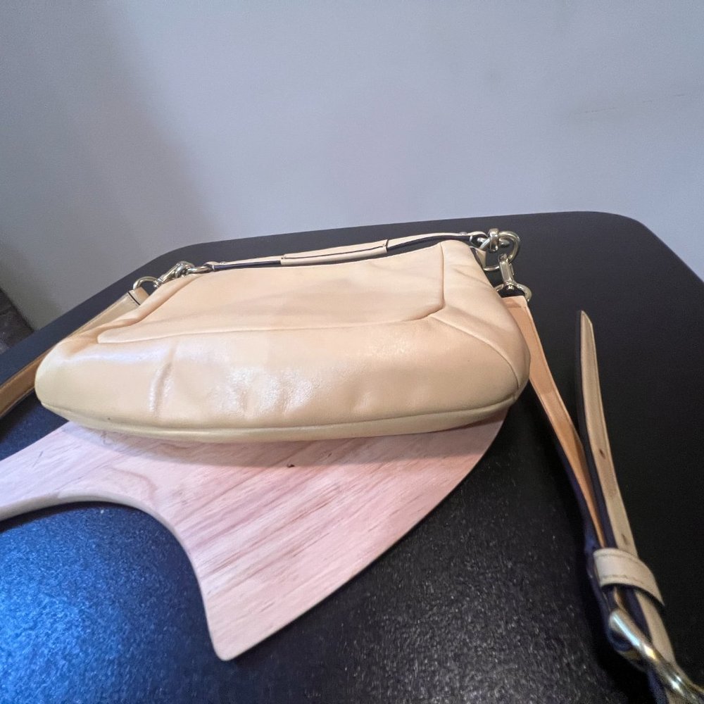 Coach Kristin shoulder/crossbody bag yellow leather - Picture 10 of 12
